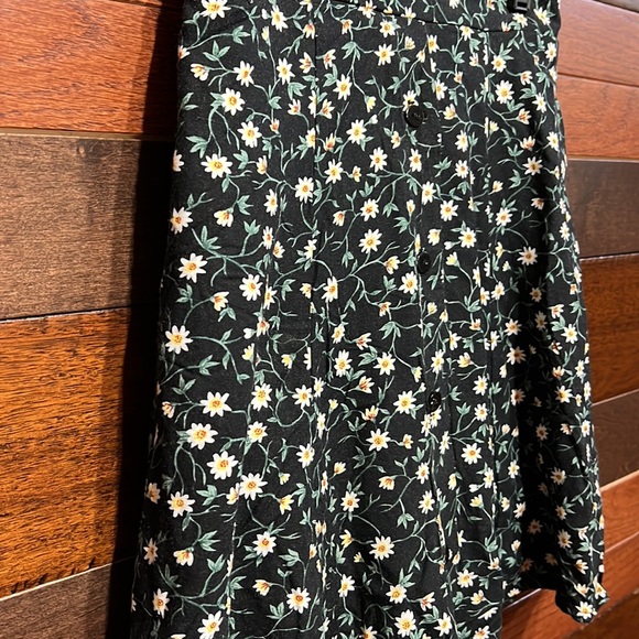 Young Classics Floral Button Down Skorts - Picture 4 of 5